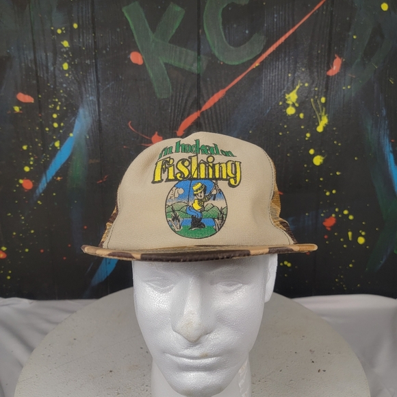 Vintage "I'm Hooked On Fishing"‎ Trucker Hat Mesh Back - Picture 1 of 5